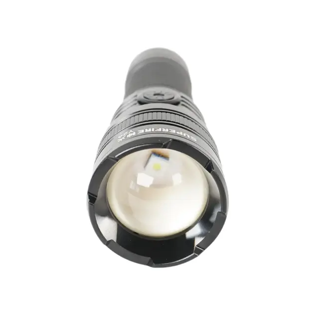 SupFire LED lommelykt 3000 lumen - JDD Utstyr