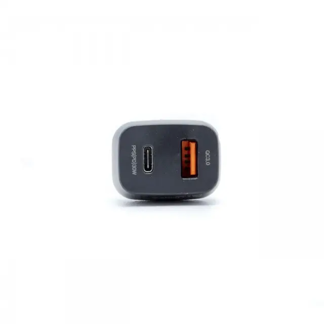 Hurtiglading med to ladeporter - SVART USB-A  og USB-C, DC 9-32 volt, 3A 